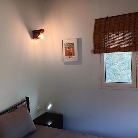 Tolis Rooms Himare Exterior photo