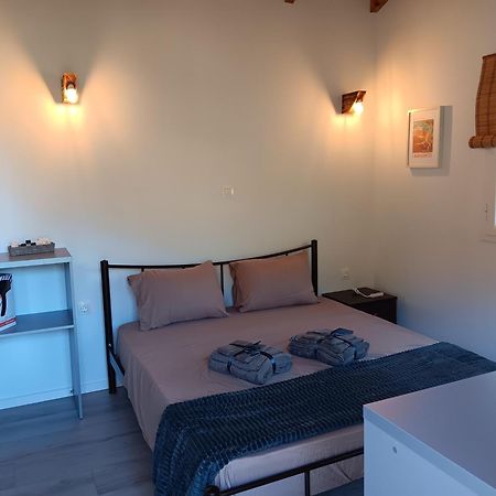 Tolis Rooms Himare Exterior photo