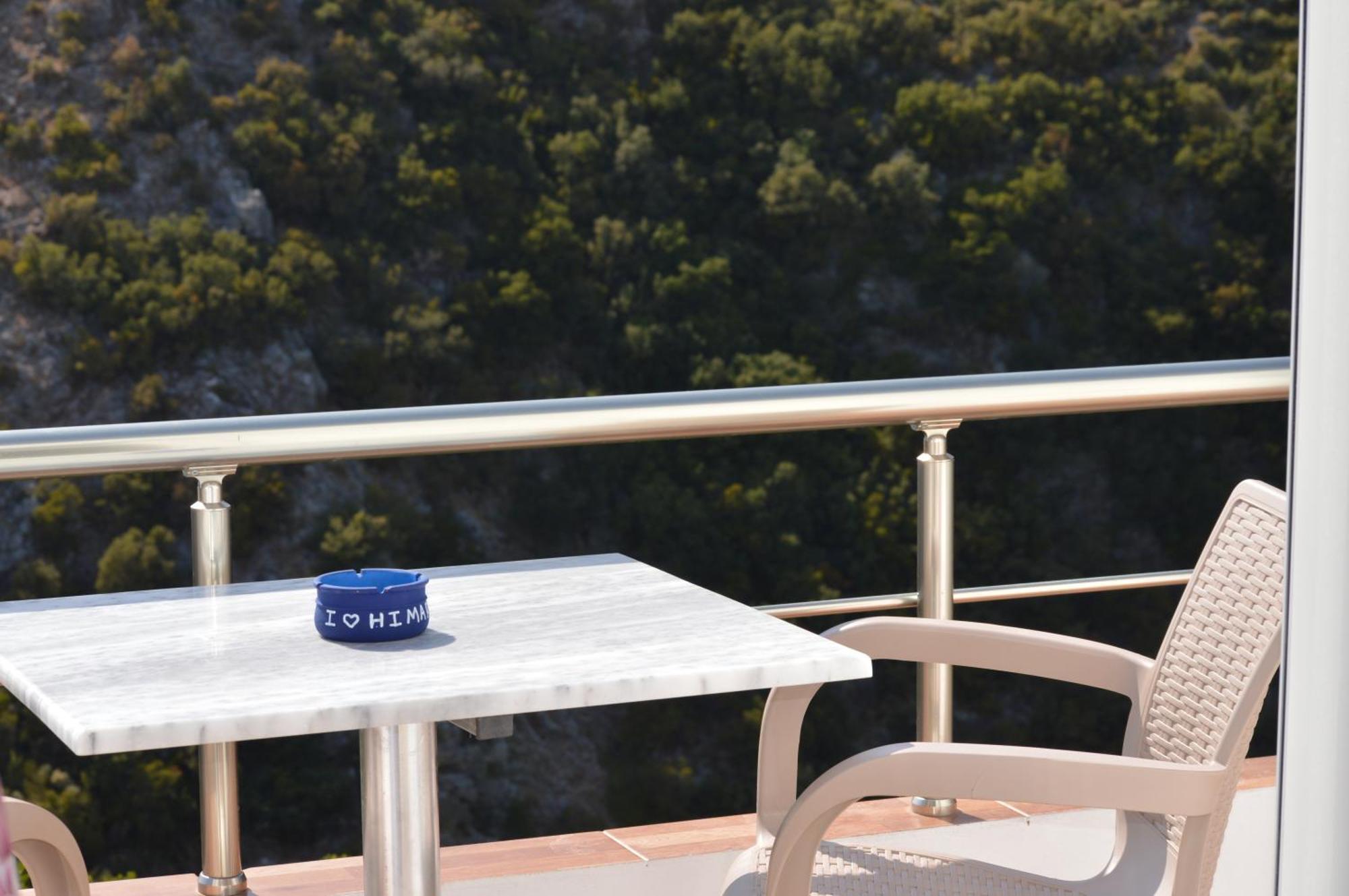 Tolis Rooms Himare Exterior photo