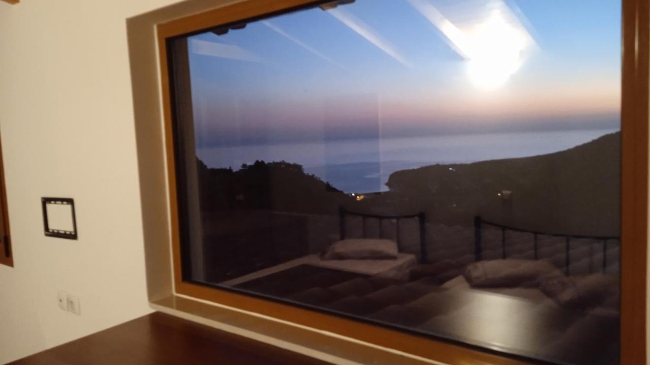 Tolis Rooms Himare Exterior photo