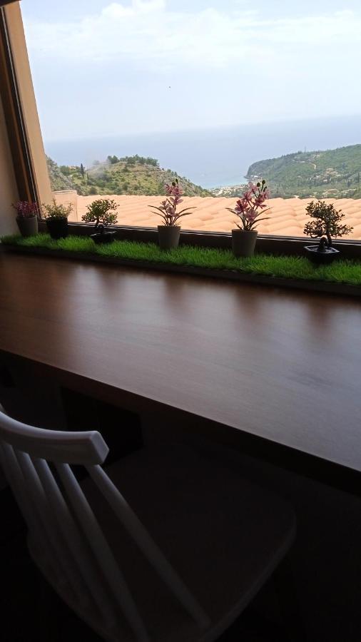Tolis Rooms Himare Exterior photo