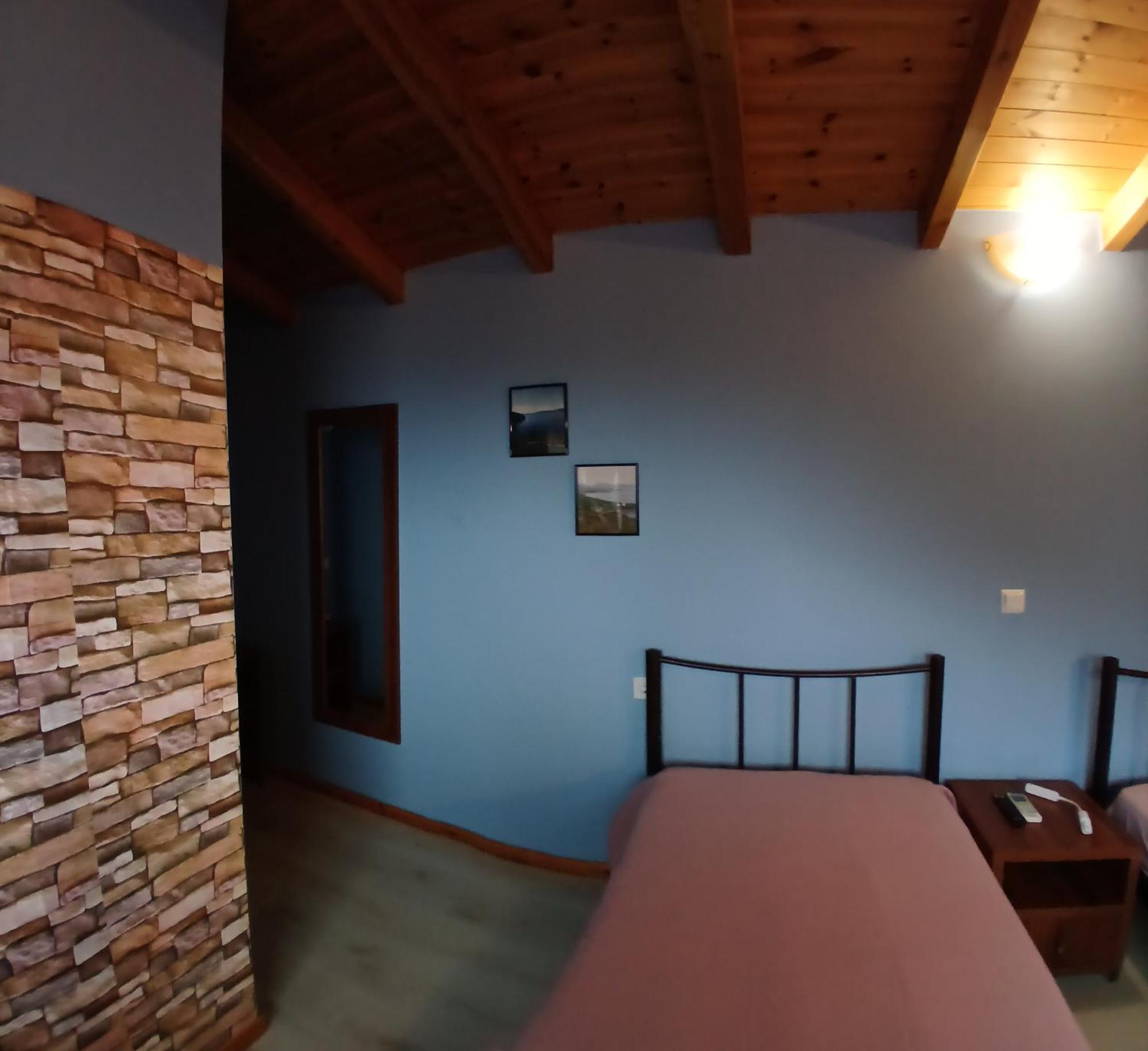 Tolis Rooms Himare Exterior photo