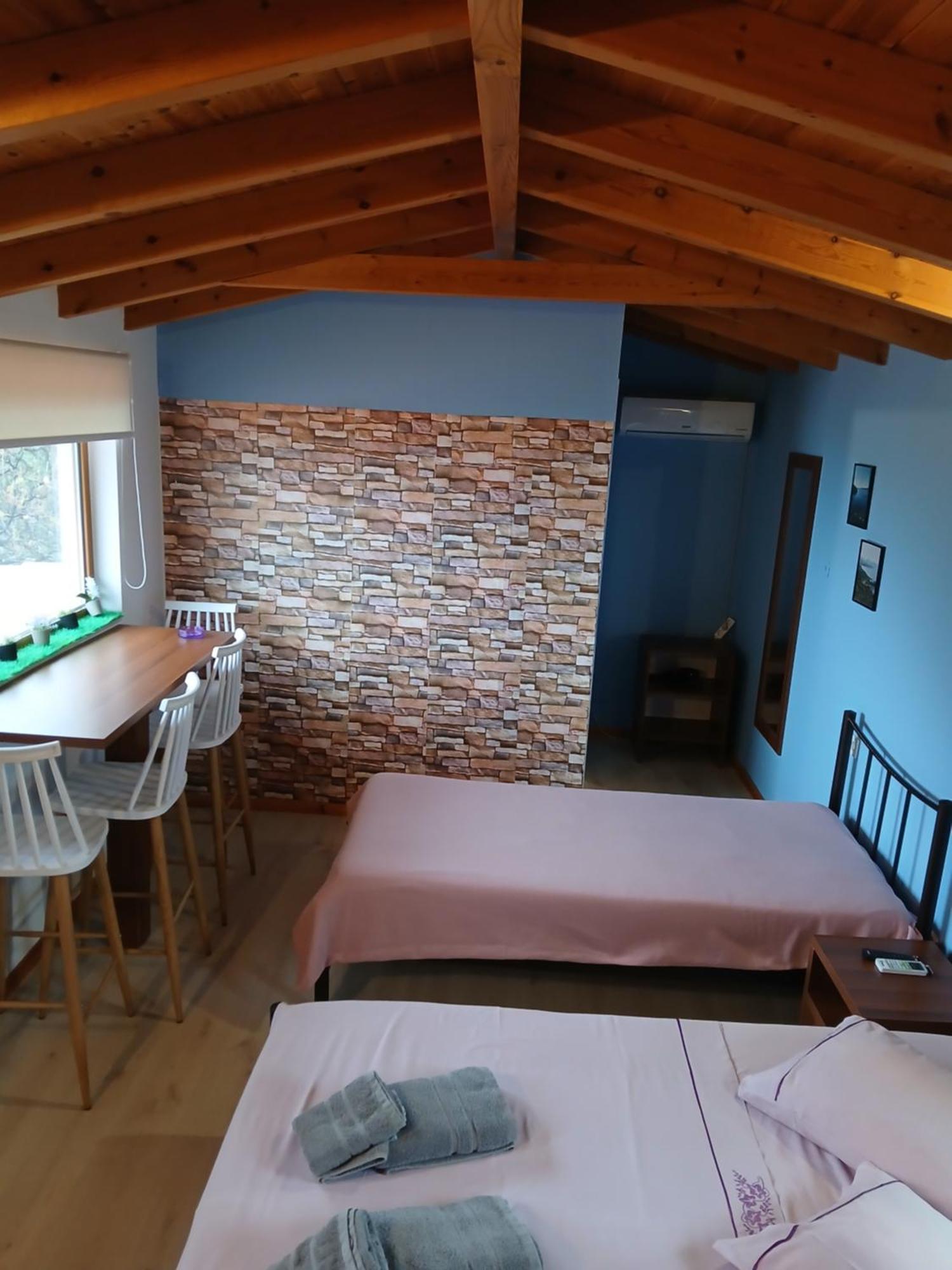 Tolis Rooms Himare Exterior photo