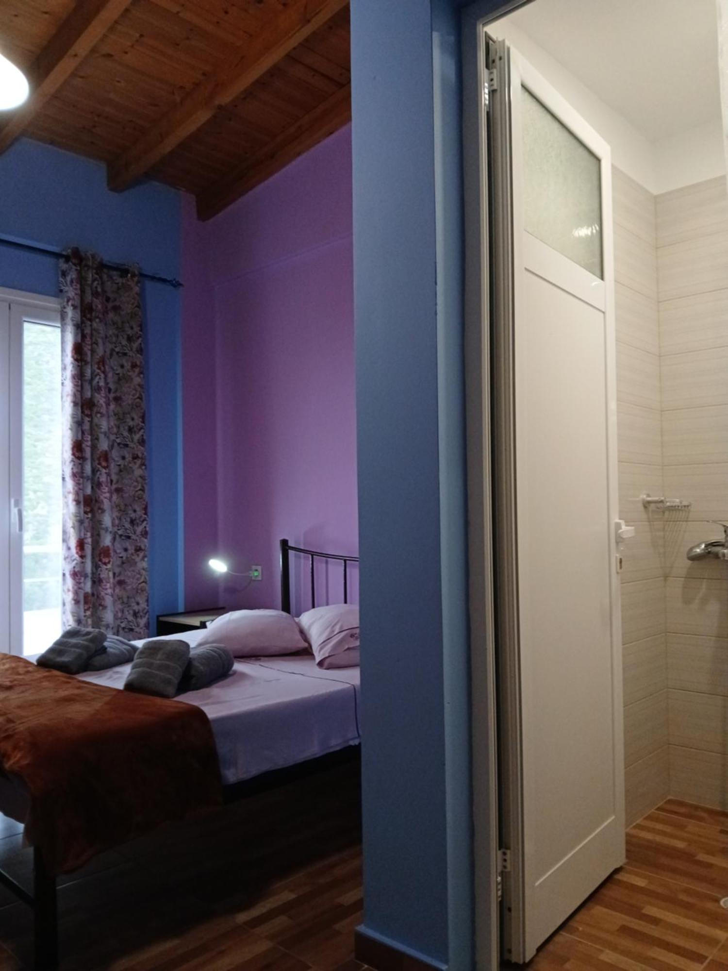 Tolis Rooms Himare Exterior photo